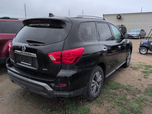 Used 2019 Nissan Pathfinder S image 3