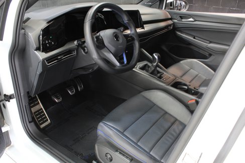 Used 2022 Volkswagen Golf R image 29