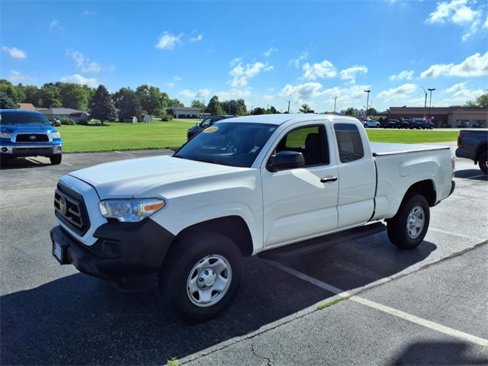 Used 2022 Toyota Tacoma SR image 7