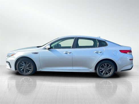 Used 2020 Kia Optima LX image 3