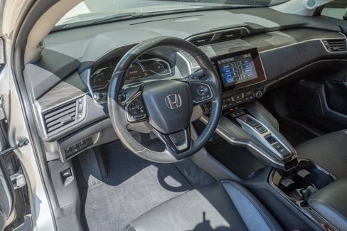 Used 2018 Honda Clarity Touring image 9