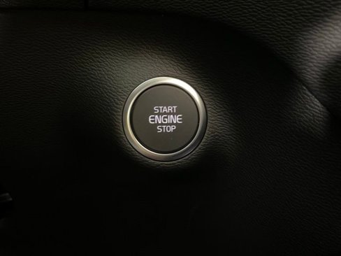 New 2026 Volvo XC40 B5 Plus w/ Protection Package Premier image 25