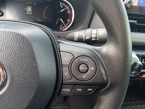 Used 2023 Toyota RAV4 XLE image 21