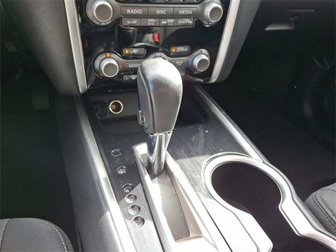 Certified 2020 Nissan Pathfinder SV image 12