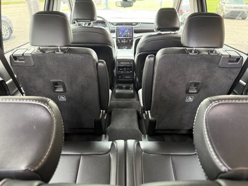 Used 2022 Jeep Grand Cherokee L Limited image 15