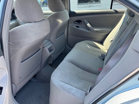 Used 2009 Toyota Camry LE image 15