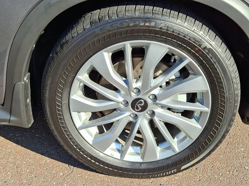 Certified 2024 INFINITI QX50 Luxe image 8