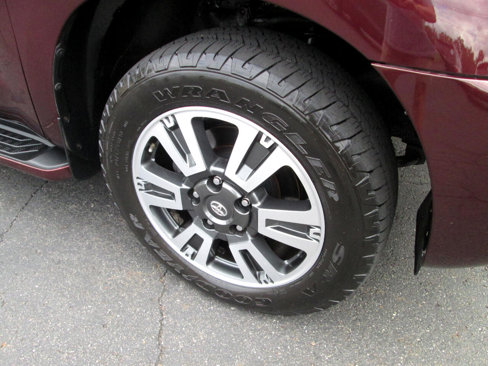 Used 2008 Toyota Sequoia Limited image 22