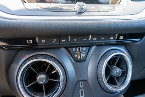 Used 2020 Chevrolet Blazer LT image 26