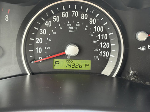 Used 2010 Kia Sedona image 29