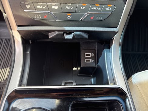 Used 2019 Ford Edge SEL w/ Equipment Group 201A image 40