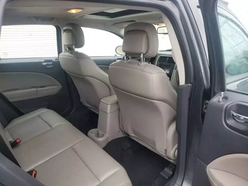 Used 2011 Dodge Caliber Uptown image 17