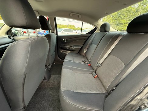 Used 2016 Nissan Versa SV image 12