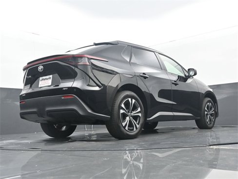 Used 2025 Toyota bZ4X AWD image 26