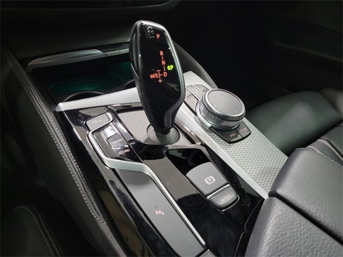 Used 2019 BMW 540i w/ M Sport Package image 20