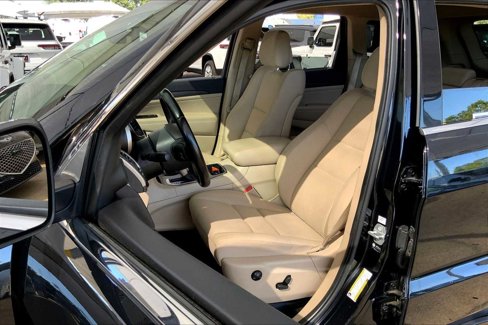 Certified 2022 Jeep Grand Cherokee Laredo E image 7