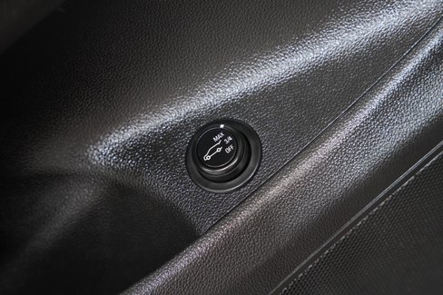 Used 2019 Buick Envision Essence image 25