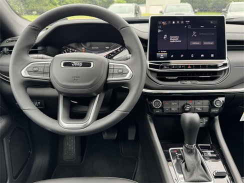 New 2025 Jeep Compass Latitude w/ Altitude Special Edition image 2