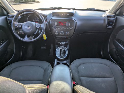 Used 2015 Kia Soul + image 16
