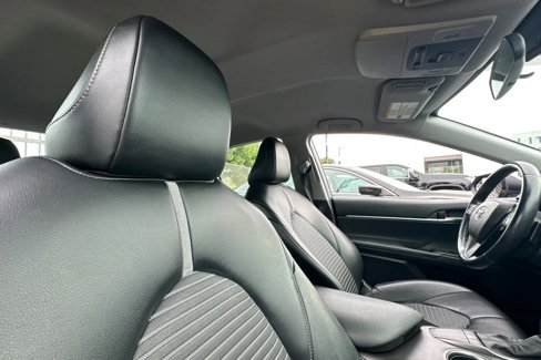 Used 2022 Toyota Camry SE image 17