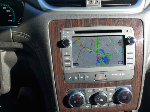 Used 2017 Chevrolet Traverse LT image 40