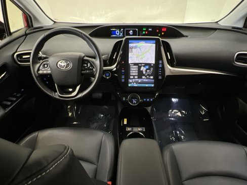Used 2020 Toyota Prius Prime XLE image 21