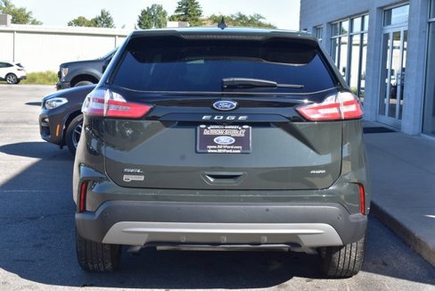 Used 2023 Ford Edge SEL w/ Convenience Package image 5