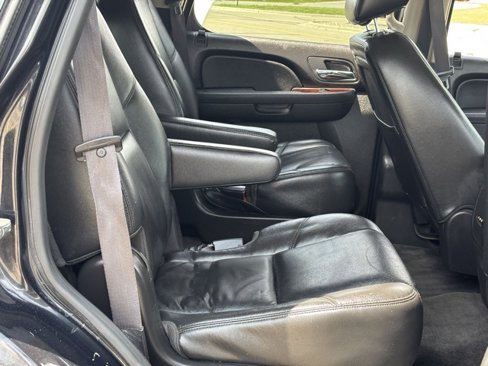 Used 2012 Chevrolet Tahoe LTZ image 23