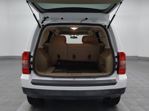 Used 2017 Jeep Patriot Sport w/ Power Value Group image 29