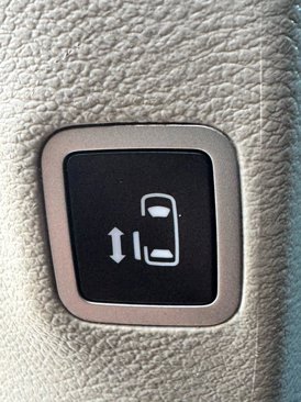 Used 2020 Chrysler Voyager Lxi image 33