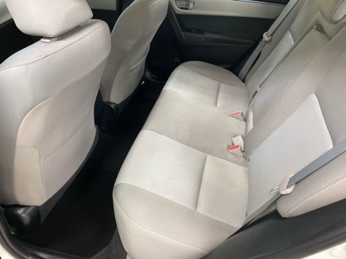 Used 2016 Toyota Corolla LE image 18