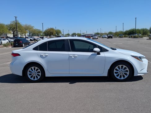 Used 2021 Toyota Corolla LE w/ LE Convenience Package image 6