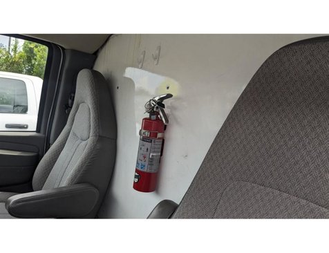 Used 2007 GMC Savana 3500 image 2