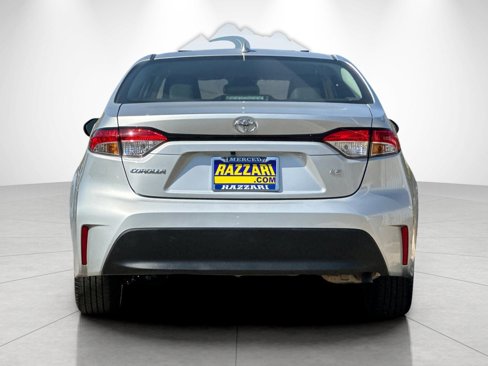 Used 2024 Toyota Corolla LE image 4
