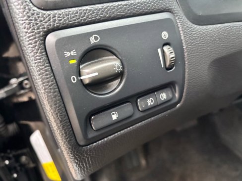 Used 2007 Volvo XC70 image 15