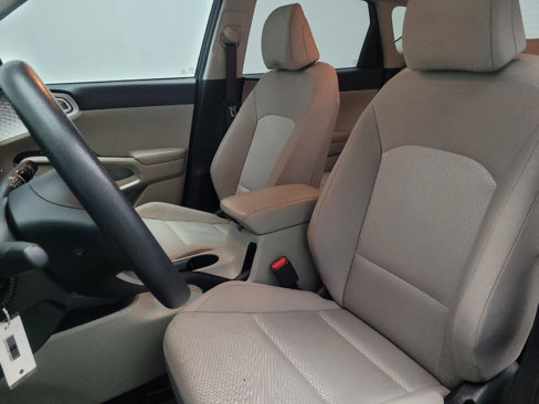 Used 2023 Kia Soul LX w/ LX Technology Package image 17