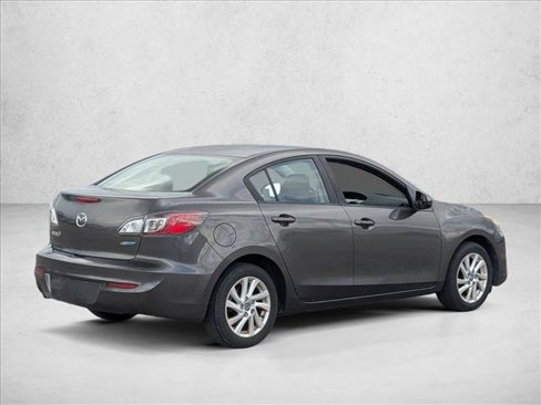 Used 2013 MAZDA MAZDA3 i Touring w/ Preferred Equipment Pkg image 5