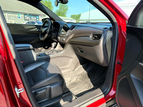 Used 2024 Chevrolet Equinox RS w/ RS Leather Package image 10