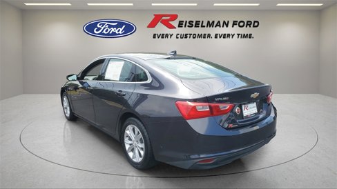 Used 2023 Chevrolet Malibu LT image 3