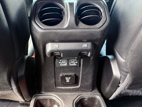 Used 2021 Jeep Gladiator Rubicon image 19