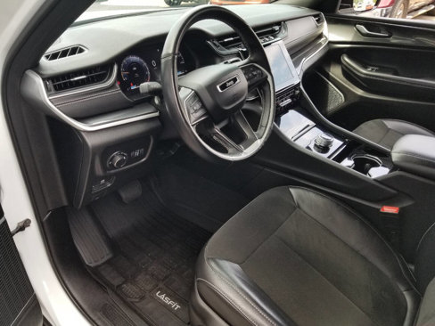Certified 2022 Jeep Grand Cherokee L Laredo image 8