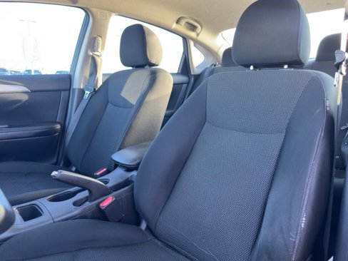 Used 2019 Nissan Sentra S image 5