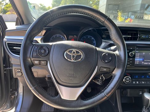 Used 2015 Toyota Corolla S image 12