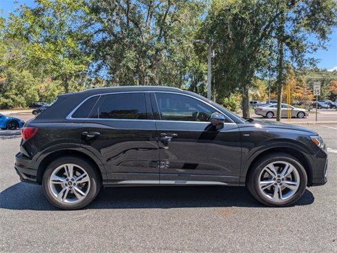 Used 2022 Audi Q3 2.0T Premium Plus image 11