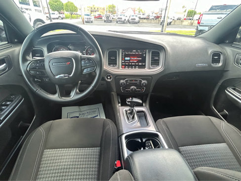 Used 2023 Dodge Charger SXT image 10