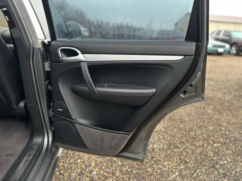 Used 2008 Porsche Cayenne Turbo image 15