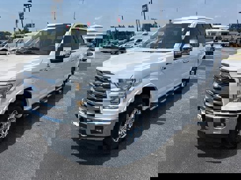 Used 2017 Ford F150 Lariat image 1