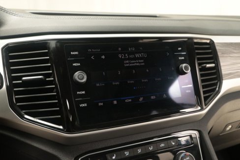 Used 2022 Volkswagen Atlas Cross Sport SE image 46