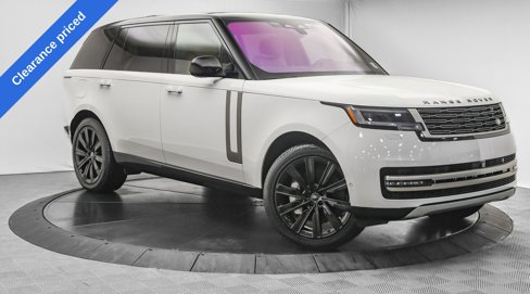 Used 2023 Land Rover Range Rover Long Wheelbase SE image 1