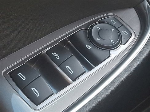 Used 2022 Chevrolet Malibu LT image 28